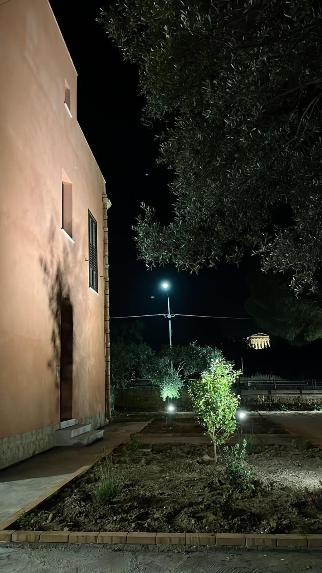 Il Giardino Del Tempio Acomodação com café da manhã Agrigento Exterior foto